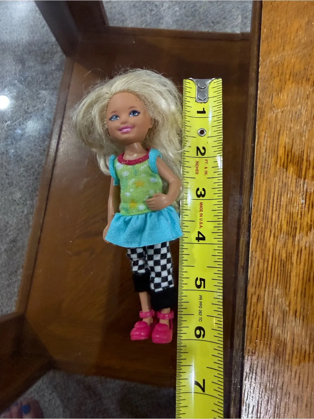 Barbie CHELSEA Doll Blonde Wearing Blue & Green Dress Bent Arm  5